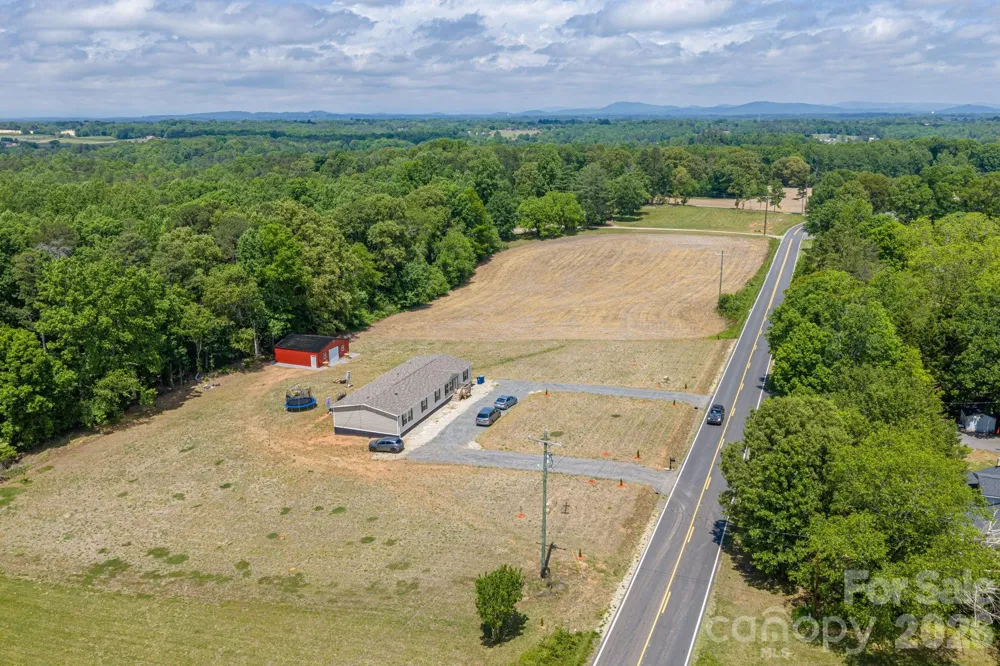 7867 Max Smith Avenue Connelly Springs, NC 28612
