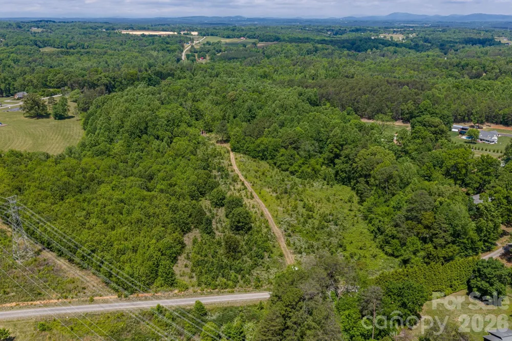 7867 Max Smith Avenue Connelly Springs, NC 28612