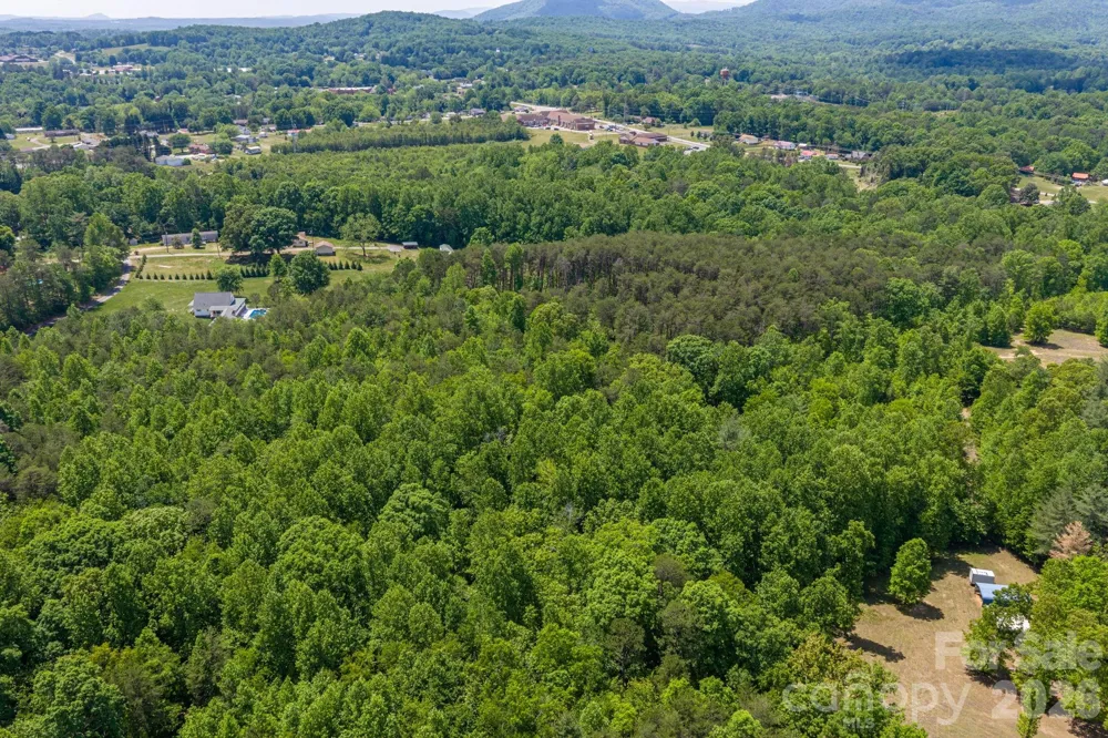 7867 Max Smith Avenue Connelly Springs, NC 28612