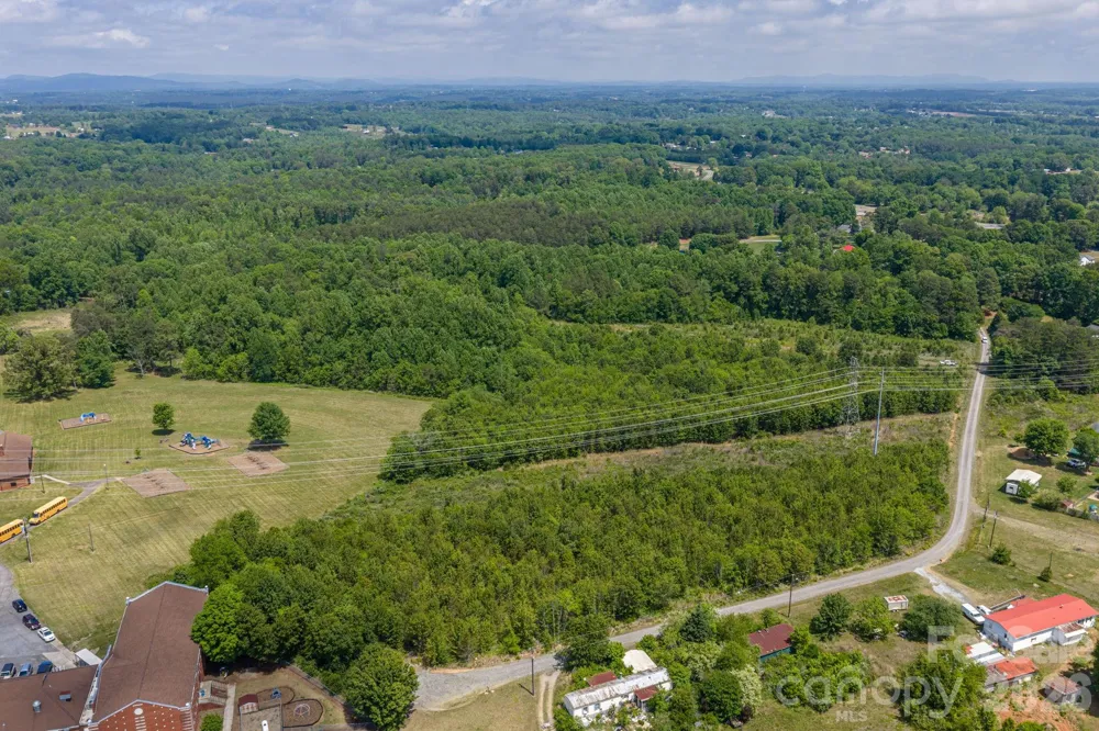 7867 Max Smith Avenue Connelly Springs, NC 28612