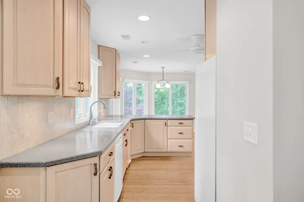6889 Foremans Passage Road Nashville, IN 47448