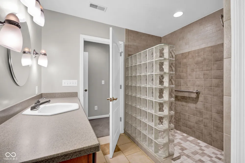 6889 Foremans Passage Road Nashville, IN 47448