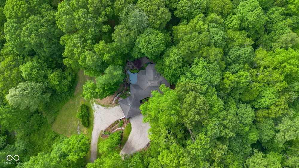 6889 Foremans Passage Road Nashville, IN 47448