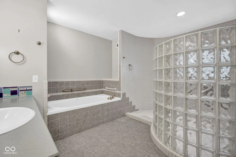 6889 Foremans Passage Road Nashville, IN 47448