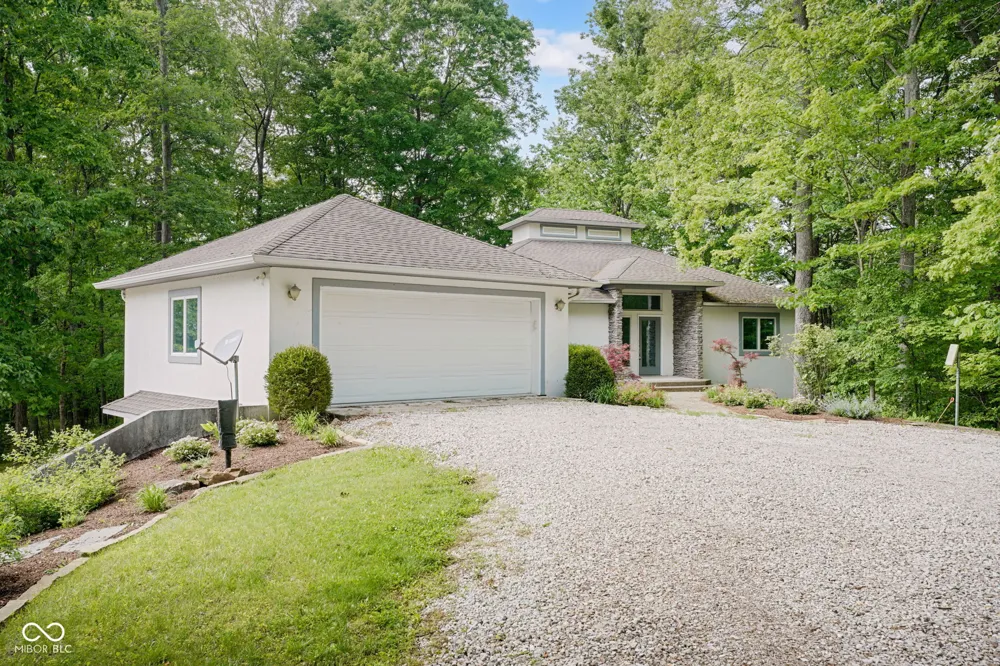 6889 Foremans Passage Road Nashville, IN 47448