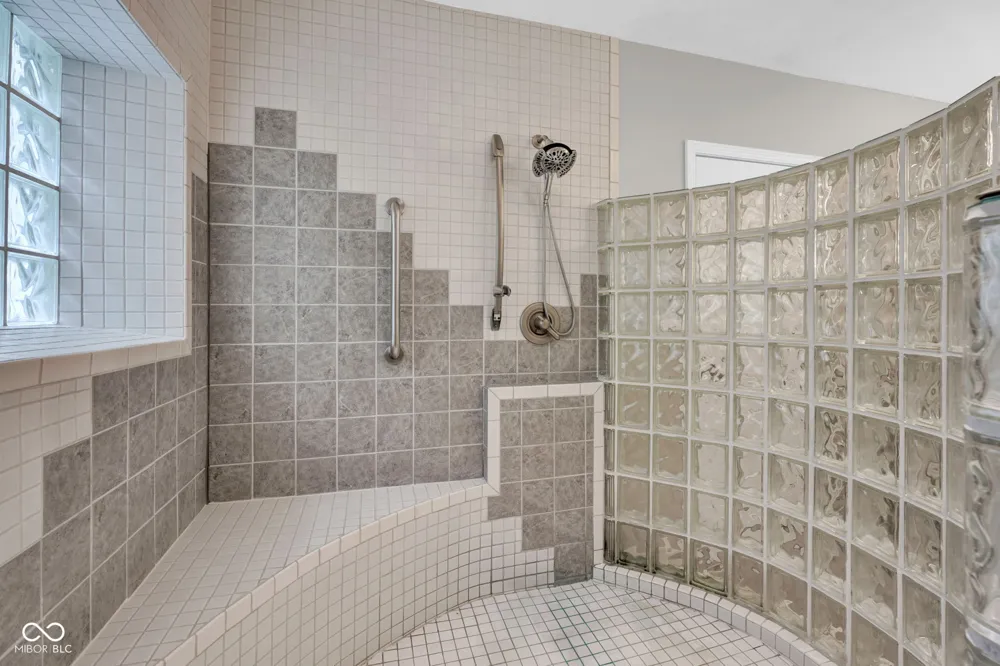 6889 Foremans Passage Road Nashville, IN 47448