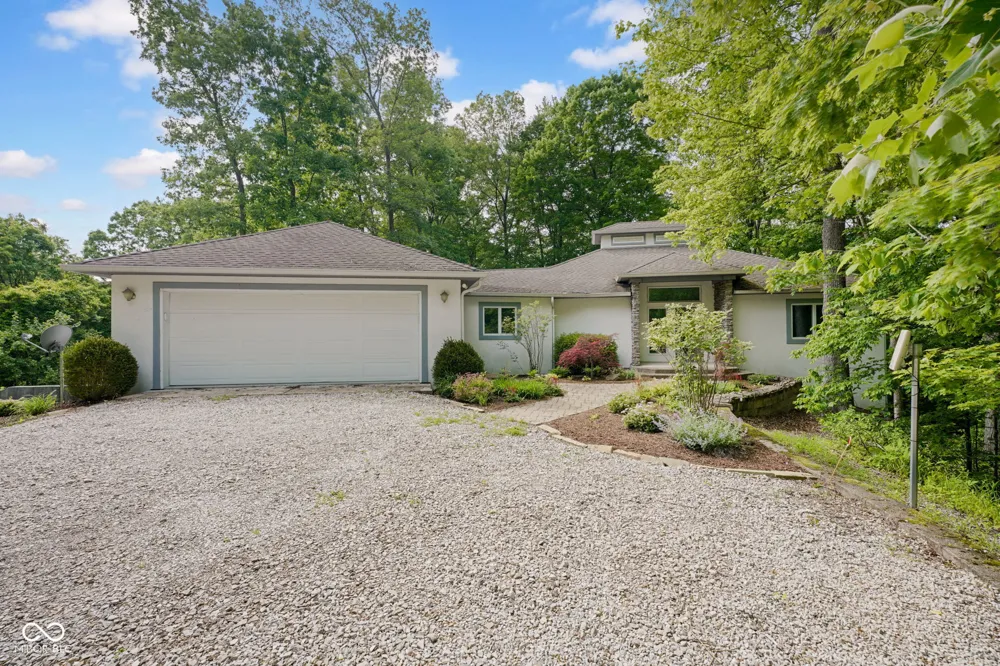 6889 Foremans Passage Road Nashville, IN 47448