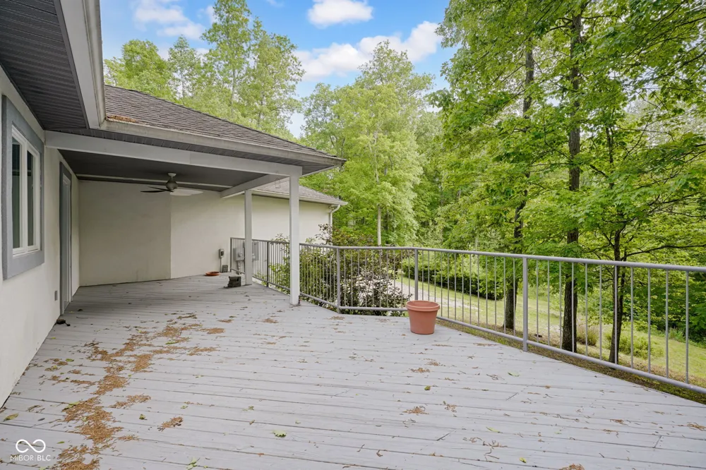 6889 Foremans Passage Road Nashville, IN 47448