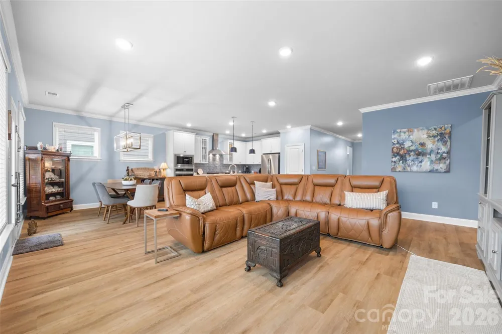 3129 Gavin Lane Harrisburg, NC 28075
