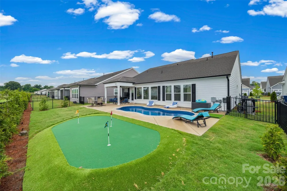 3129 Gavin Lane Harrisburg, NC 28075