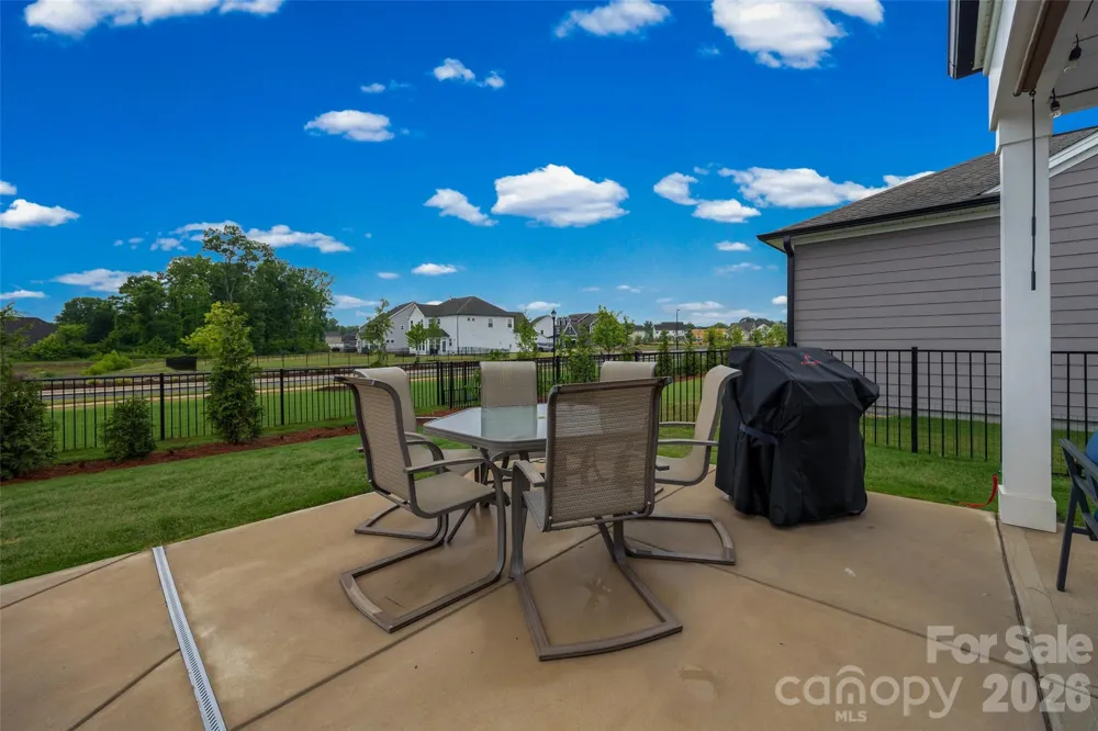3129 Gavin Lane Harrisburg, NC 28075