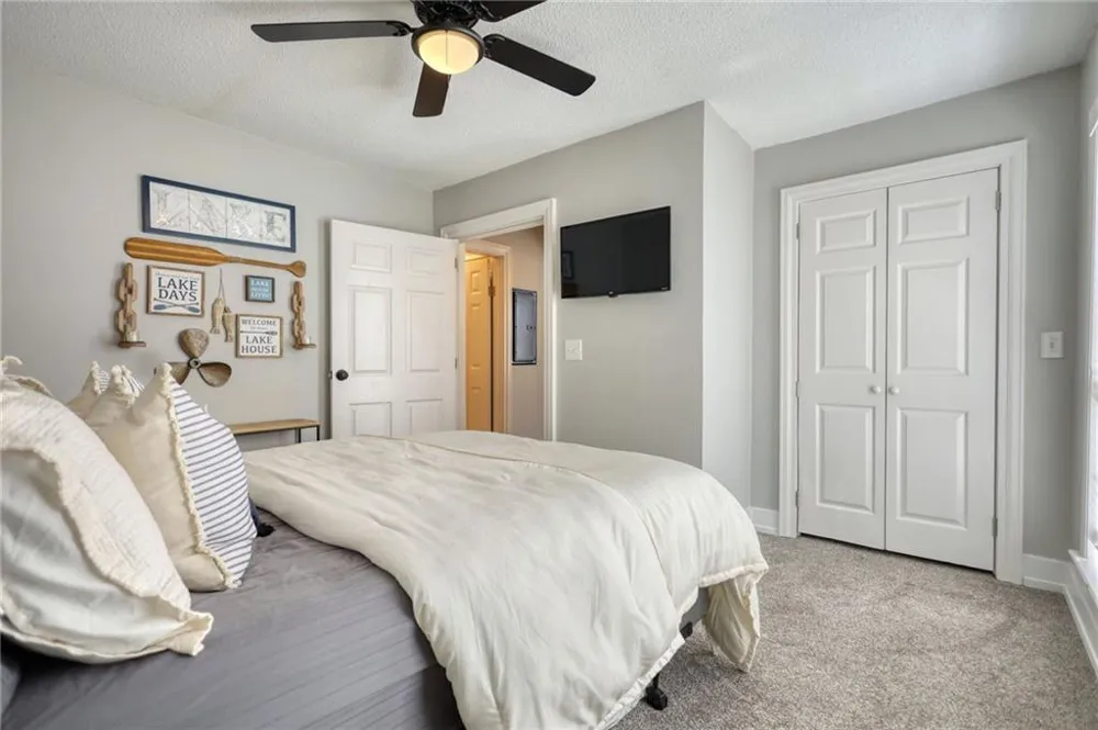 222 W River Bend Drive W Eatonton, GA 31024