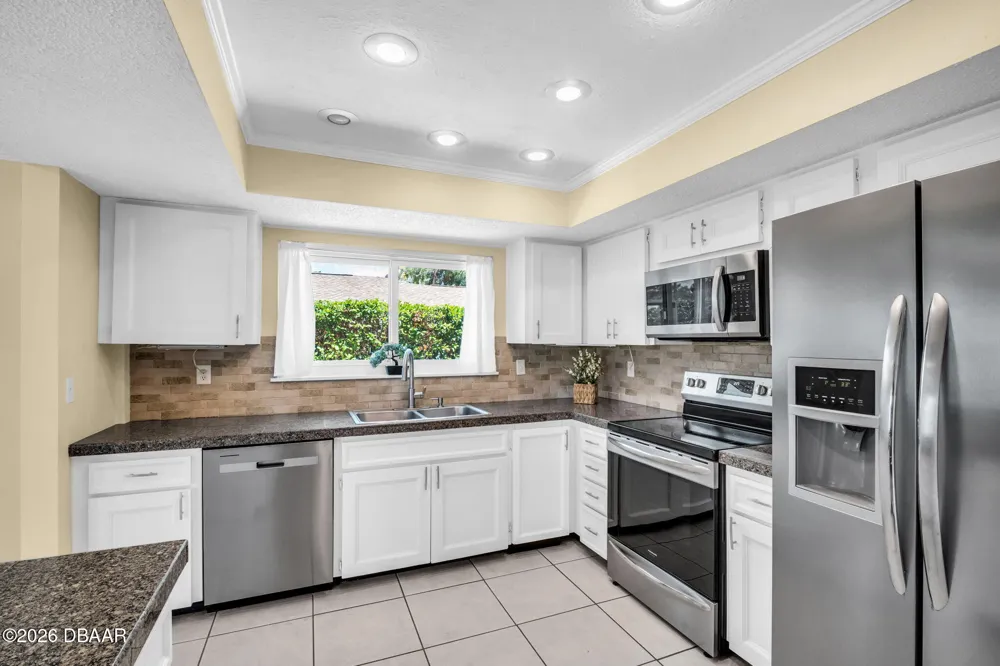 190 Water Oak Way Oldsmar, FL 34677