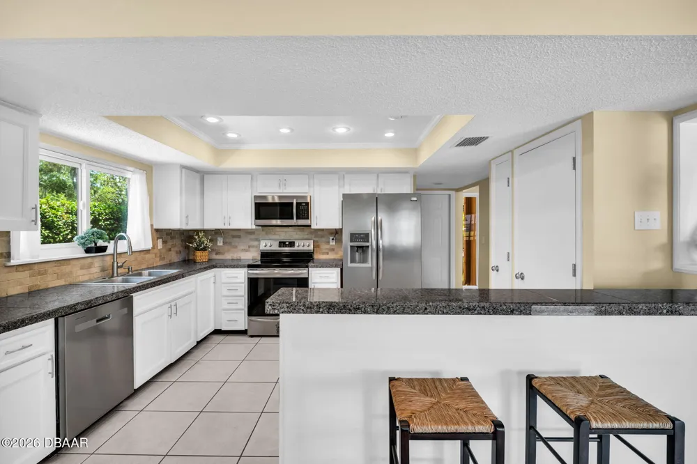 190 Water Oak Way Oldsmar, FL 34677