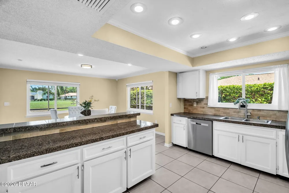 190 Water Oak Way Oldsmar, FL 34677