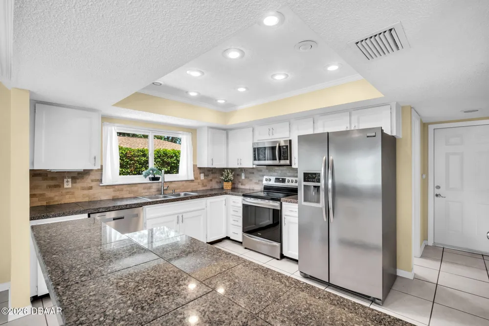 190 Water Oak Way Oldsmar, FL 34677