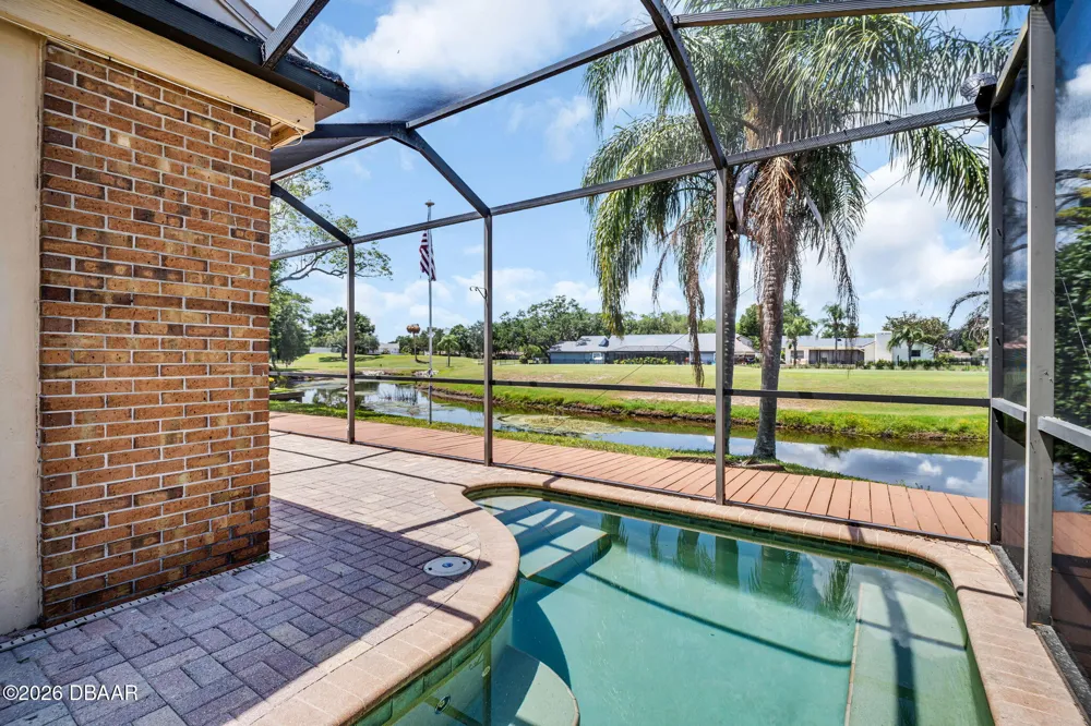190 Water Oak Way Oldsmar, FL 34677