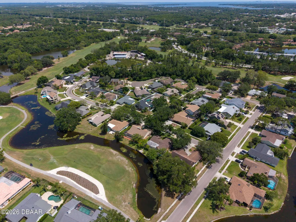 190 Water Oak Way Oldsmar, FL 34677