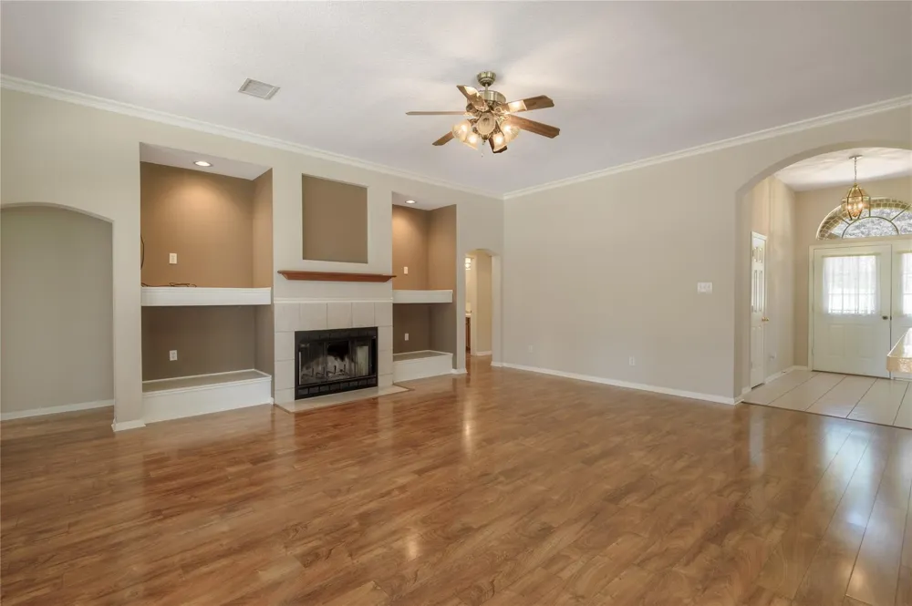 324 Red Oak Lane Trinity, TX 75862