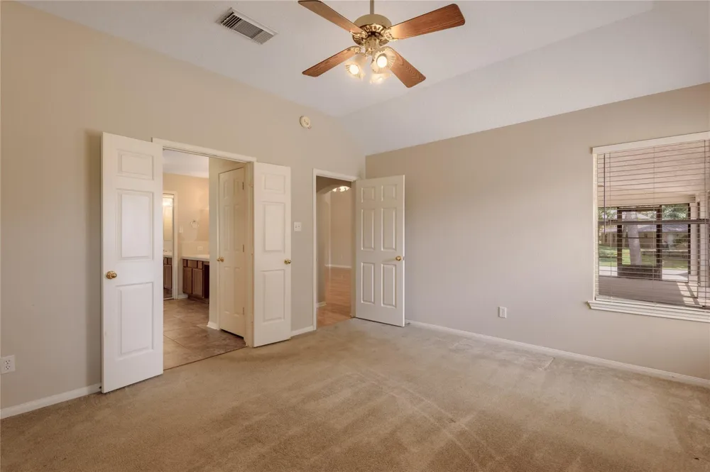 324 Red Oak Lane Trinity, TX 75862