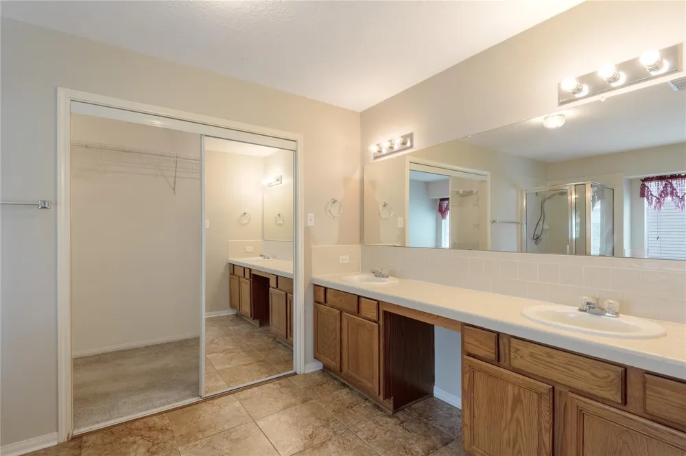 324 Red Oak Lane Trinity, TX 75862