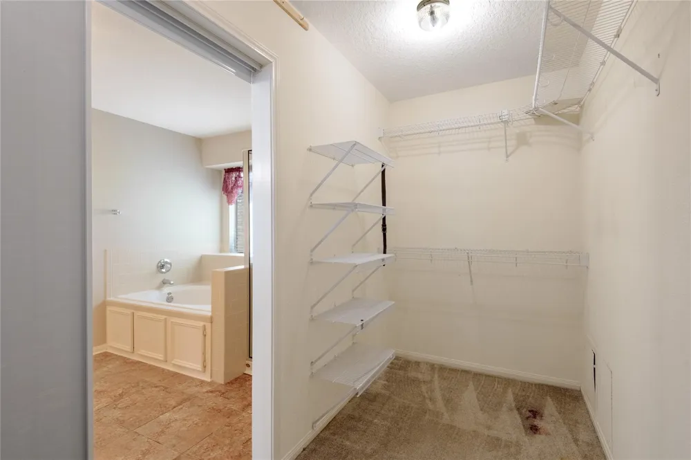 324 Red Oak Lane Trinity, TX 75862