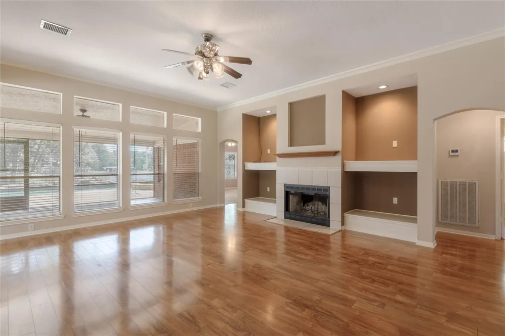 324 Red Oak Lane Trinity, TX 75862