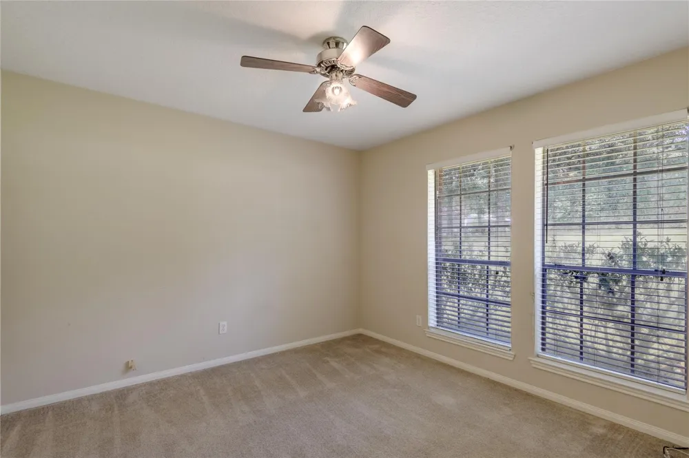 324 Red Oak Lane Trinity, TX 75862