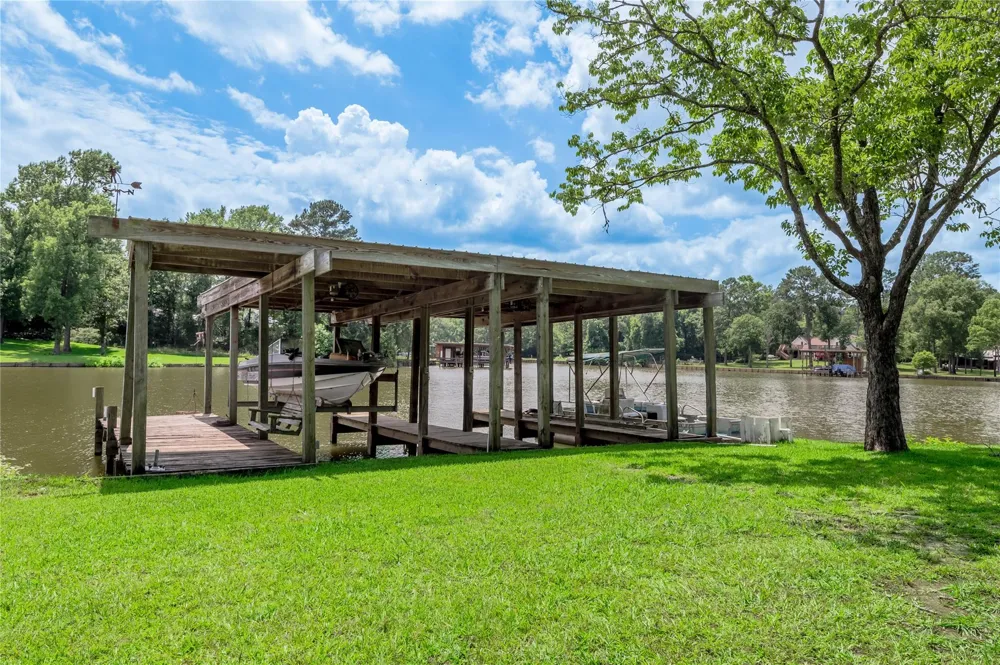 324 Red Oak Lane Trinity, TX 75862