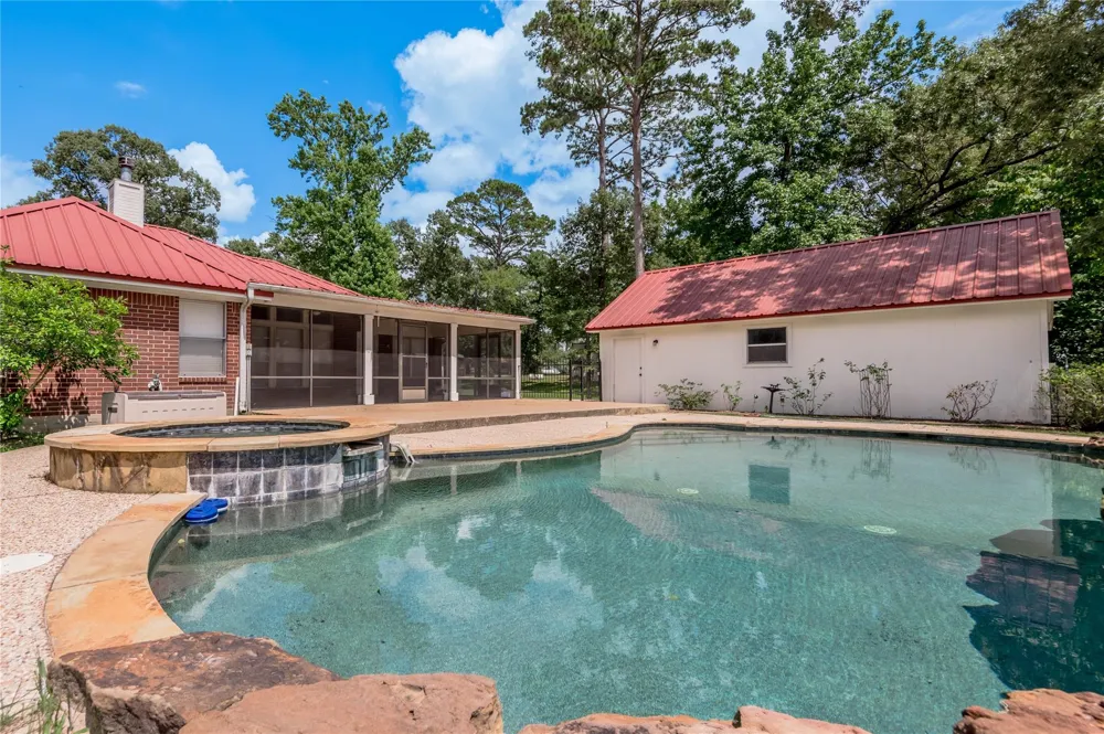 324 Red Oak Lane Trinity, TX 75862
