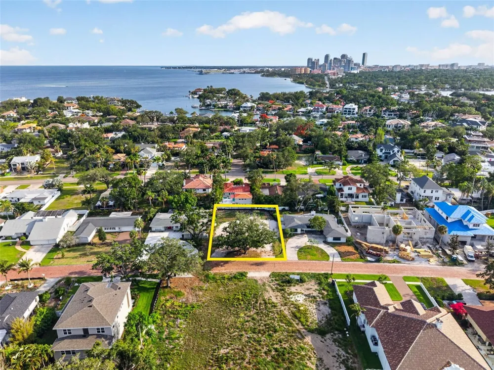 289 RAFAEL BOULEVARD NE St Petersburg, FL 33704