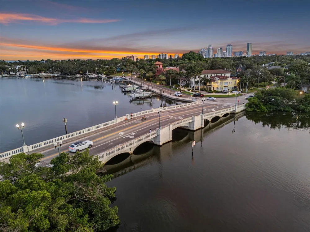 289 RAFAEL BOULEVARD NE St Petersburg, FL 33704