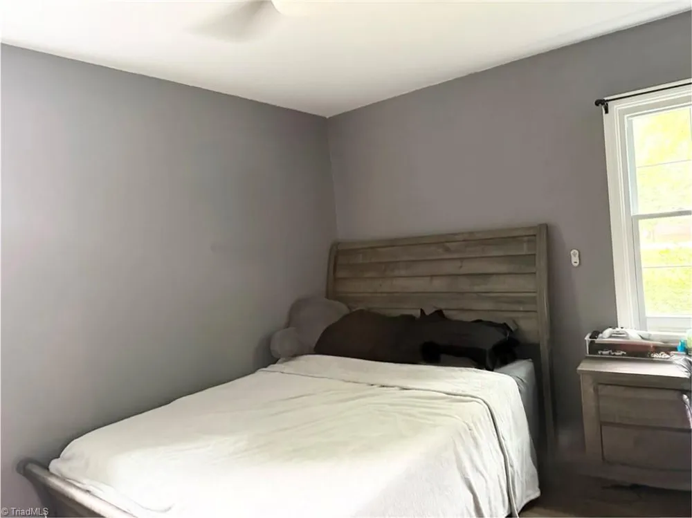 2068 Country Trail Asheboro, NC 27205