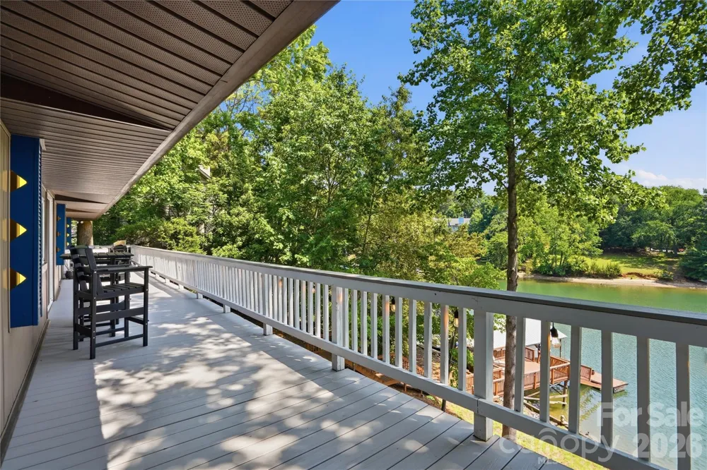 1113 Palmyra Drive Tega Cay, SC 29708