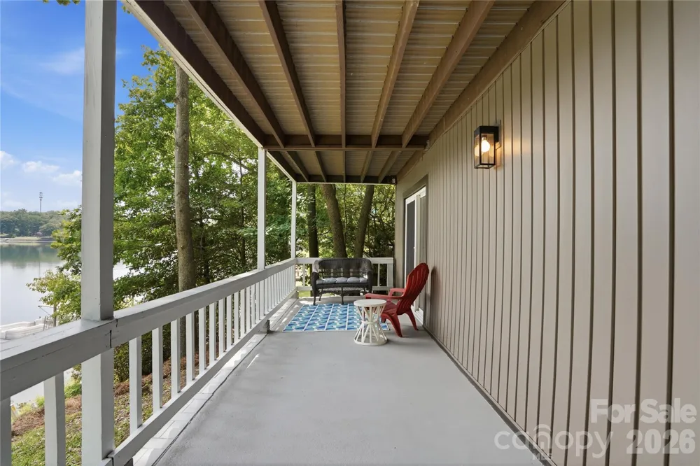 1113 Palmyra Drive Tega Cay, SC 29708