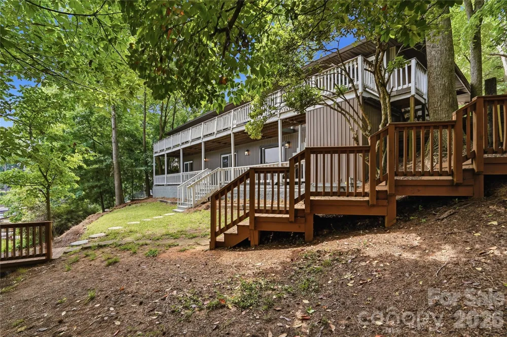 1113 Palmyra Drive Tega Cay, SC 29708