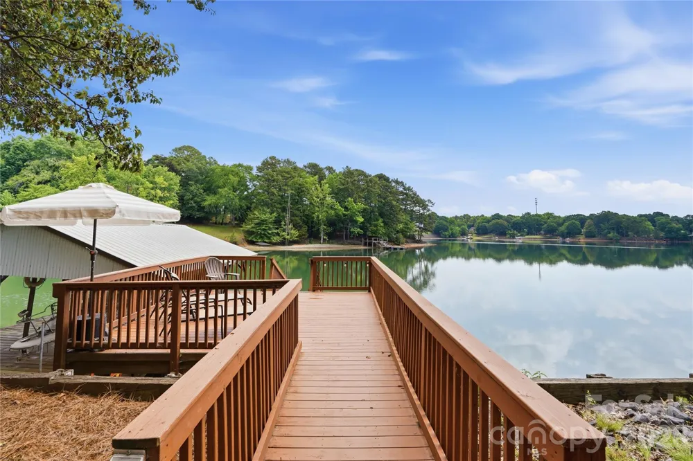 1113 Palmyra Drive Tega Cay, SC 29708