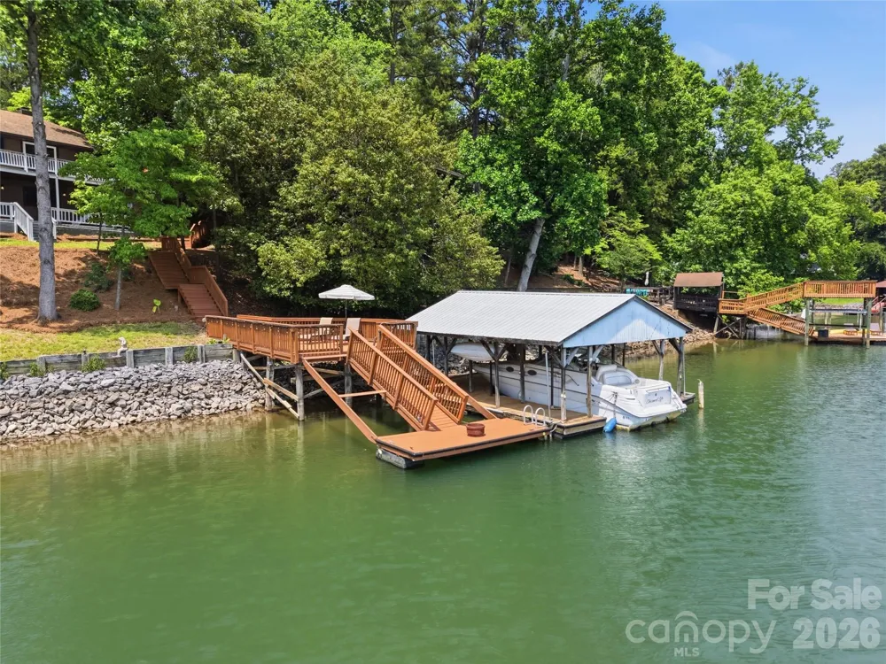 1113 Palmyra Drive Tega Cay, SC 29708