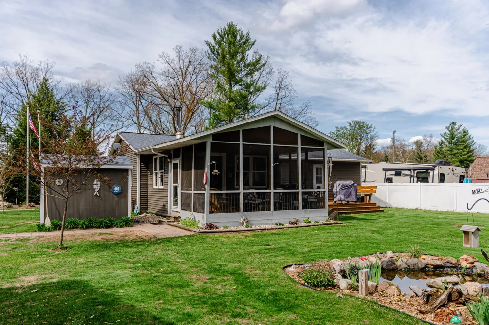 3878 W Wildwood Avenue Merrill Township, MI 49309