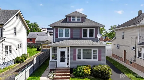 546 Teneyke Place