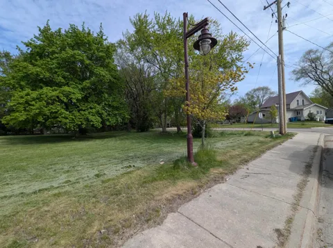 210 Mackinaw Road
