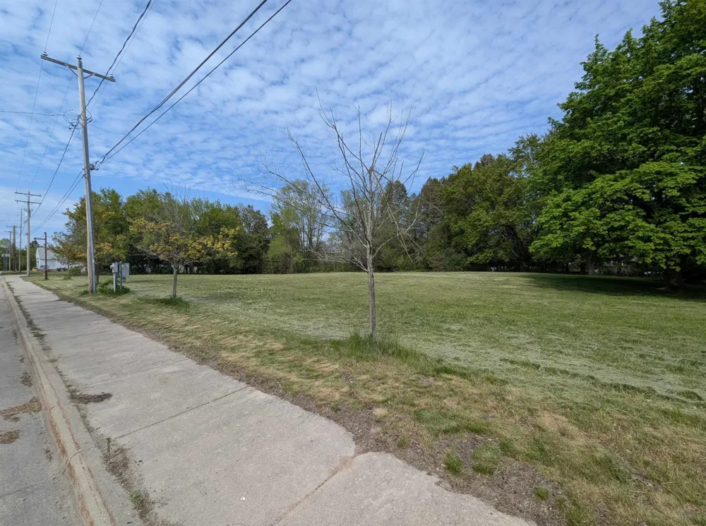 210 Mackinaw Road Au Gres Township, MI 48703