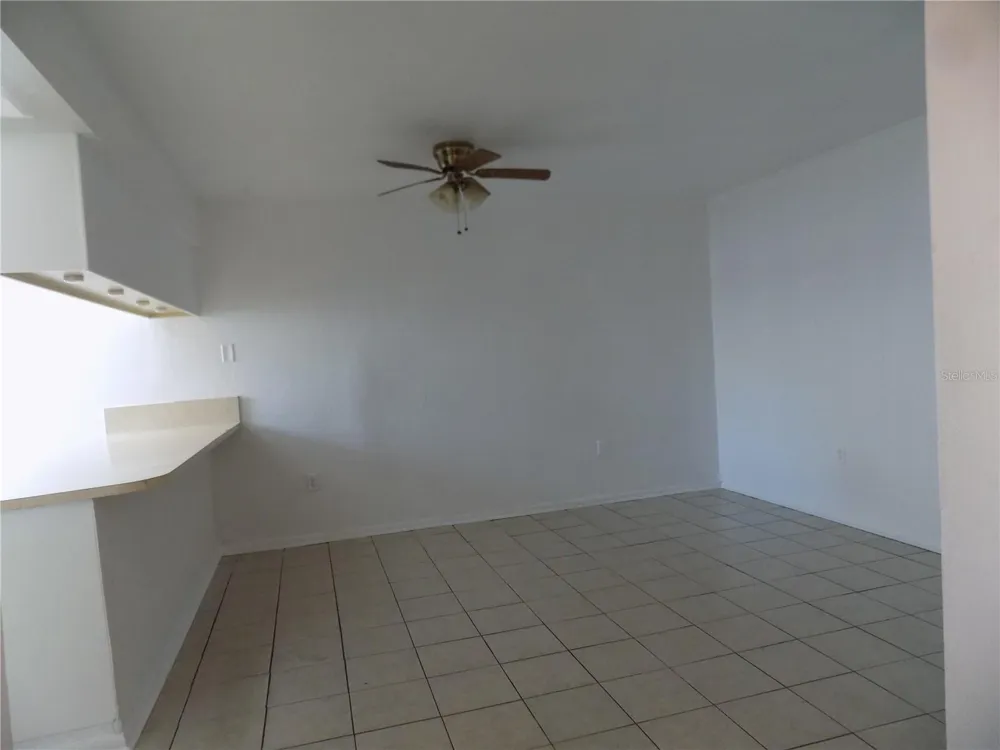 2811 SW ARCHER ROAD #x 201 Gainesville, FL 32608