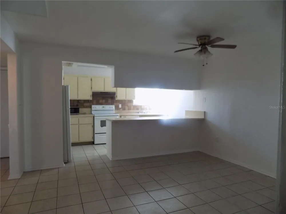 2811 SW ARCHER ROAD #x 201 Gainesville, FL 32608