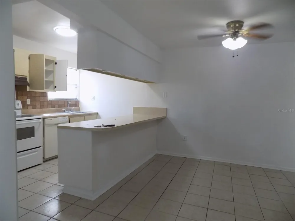 2811 SW ARCHER ROAD #x 201 Gainesville, FL 32608