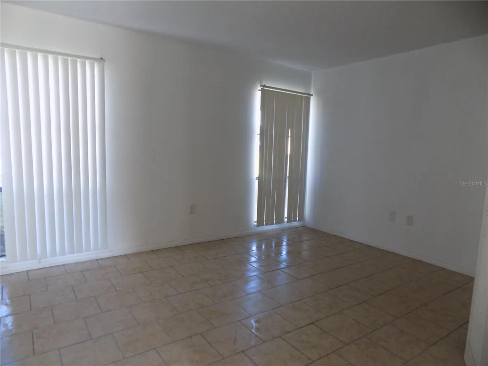 2811 SW ARCHER ROAD #x 201 Gainesville, FL 32608