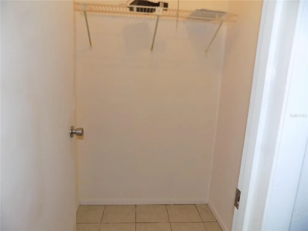 2811 SW ARCHER ROAD #x 201 Gainesville, FL 32608
