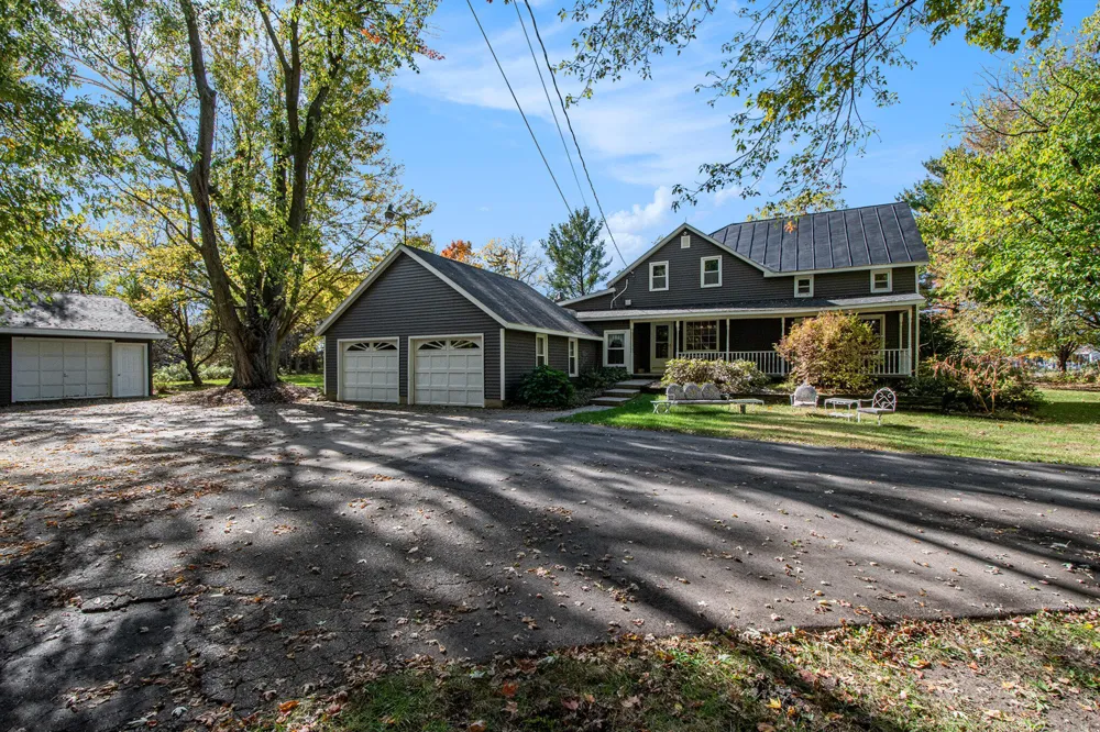 5258 92nd Street SE Caledonia Township, MI 49316