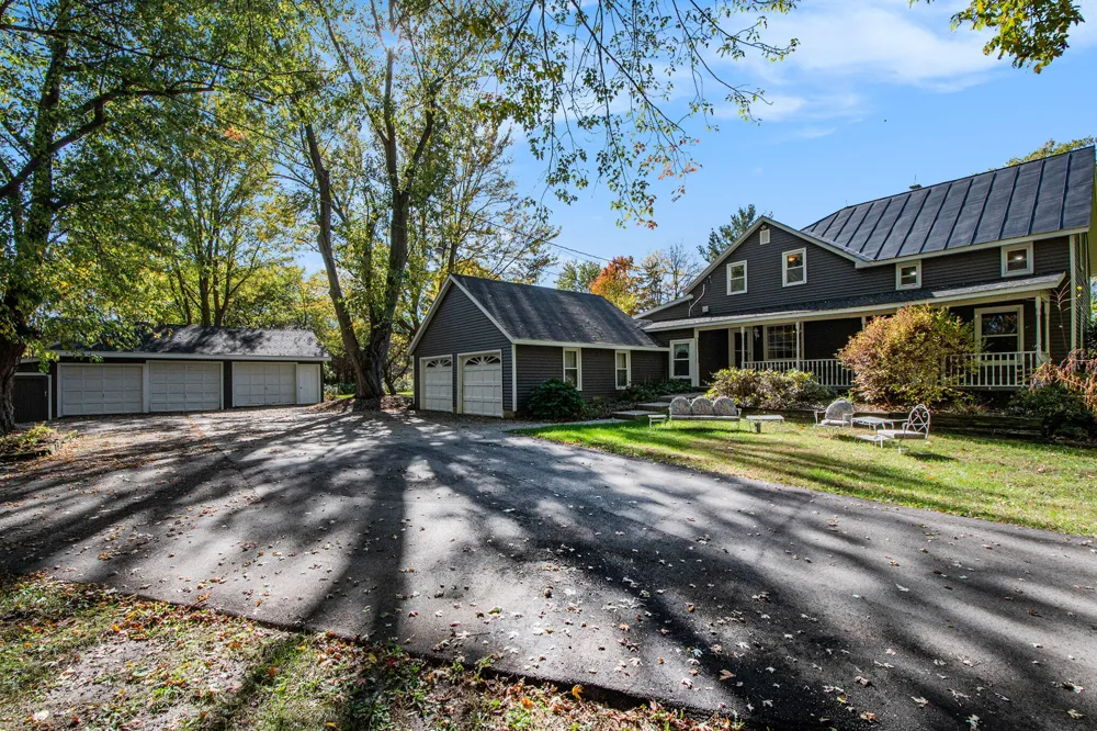 5258 92nd Street SE Caledonia Township, MI 49316