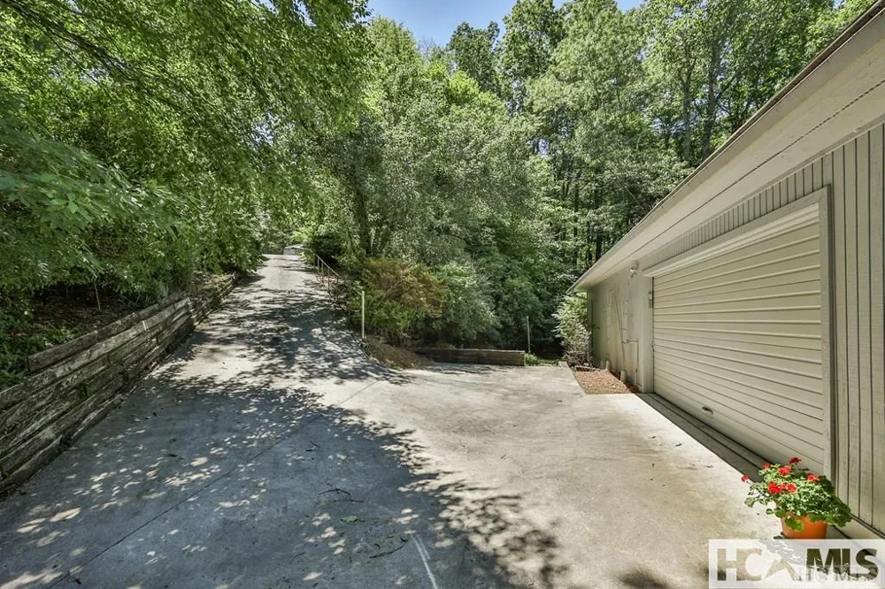 245 Locust Court Sapphire, NC 28774